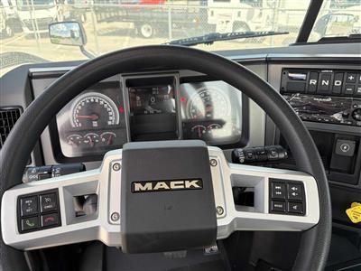 2025 Mack AN64T