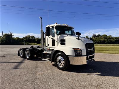 2025 Mack AN64T