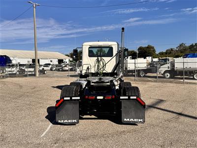 2025 Mack AN64T