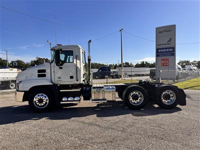 2025 Mack AN64T