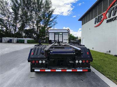 2027 Volvo VHD64B300