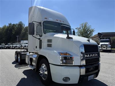 2022 Mack AN64T