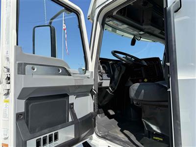 2022 Mack AN64T