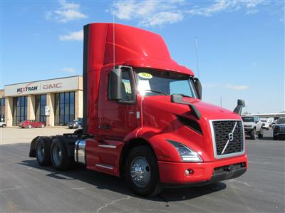 2022 Volvo VNR64T300