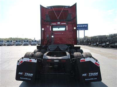 2022 Volvo VNR64T300