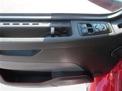 2022 Volvo VNR64T300