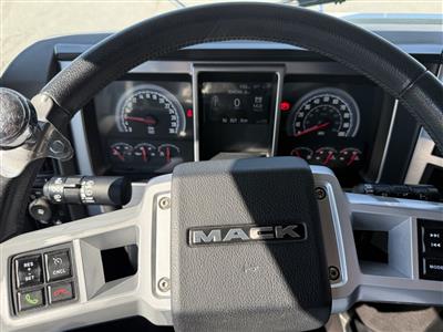 2024 Mack AN64T
