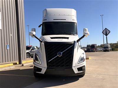 2027 Volvo VNL440
