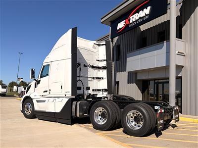 2027 Volvo VNL440