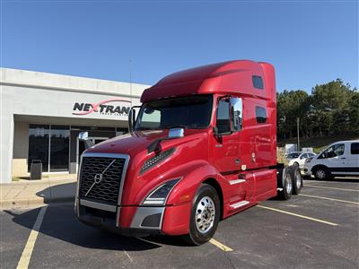 2022 Volvo VNL64T760