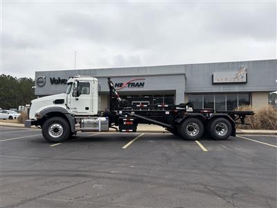 2027 Mack GR64B
