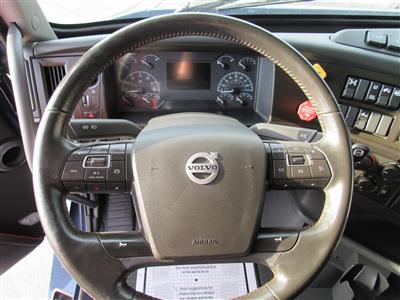 2023 Volvo VNL64T740