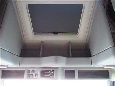 2023 Volvo VNL64T760