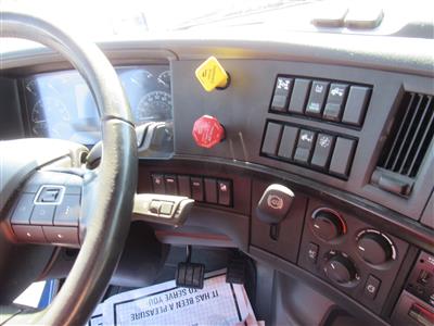 2023 Volvo VNL64T760