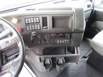 2023 Volvo VNL64T740