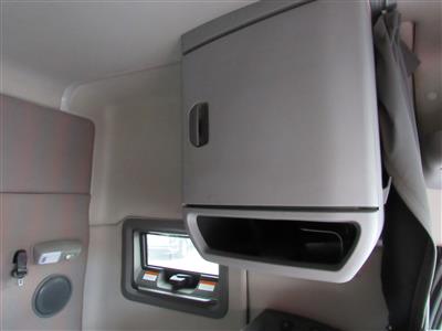2023 Volvo VNL64T740