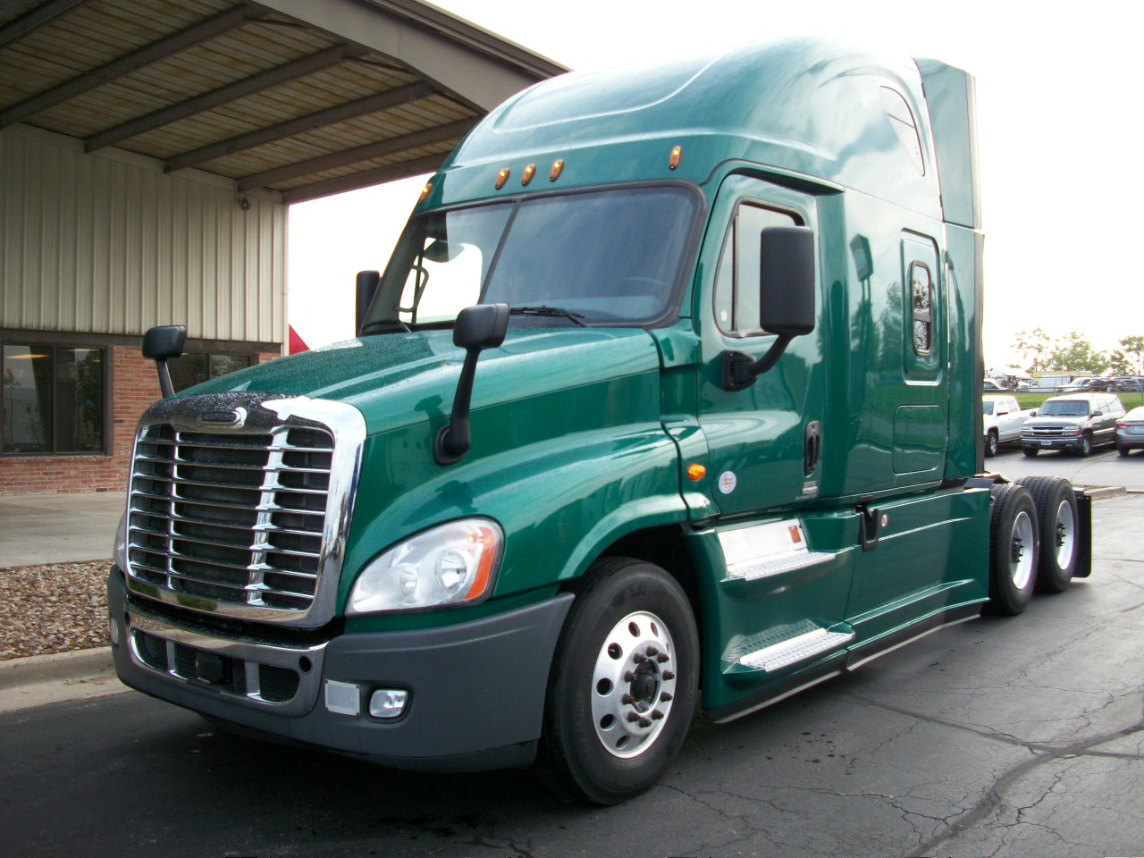 Freightliner Cascadia Evo Semi Trucks For Sale
