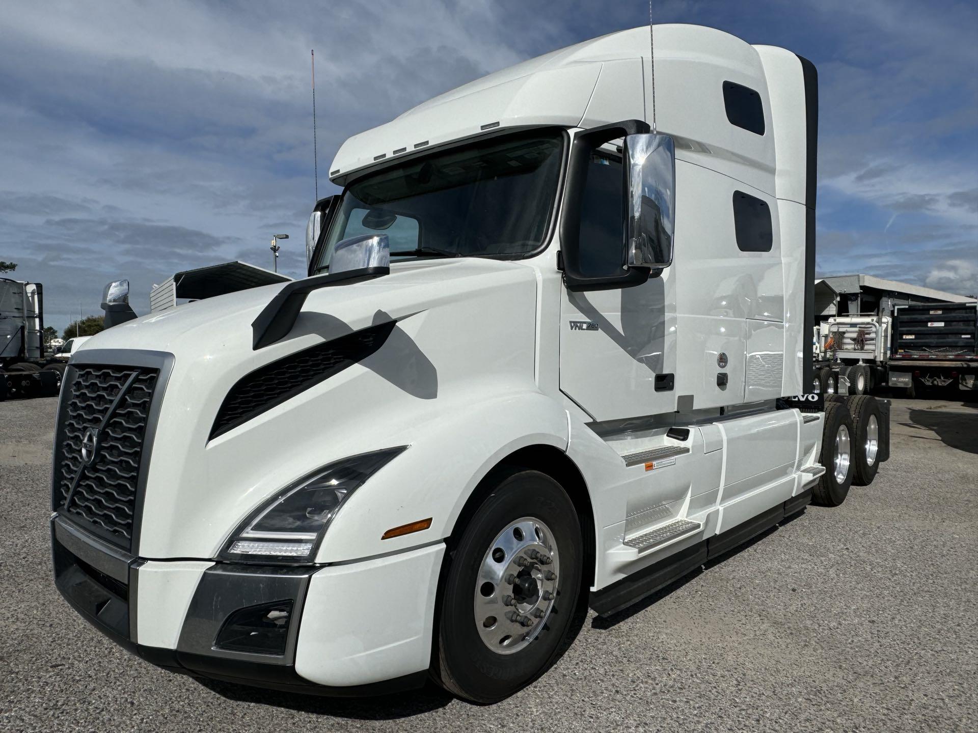 Volvo VNL64T760 Semi Trucks For Sale