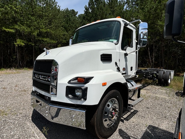 2025 Mack MD6 42R