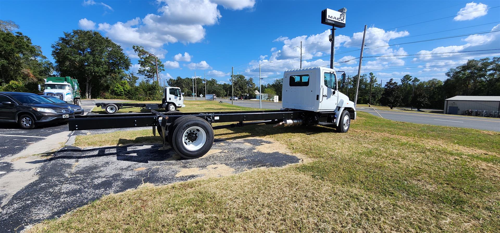 2025 Hino L7 in Tallahassee, FL — photo 7