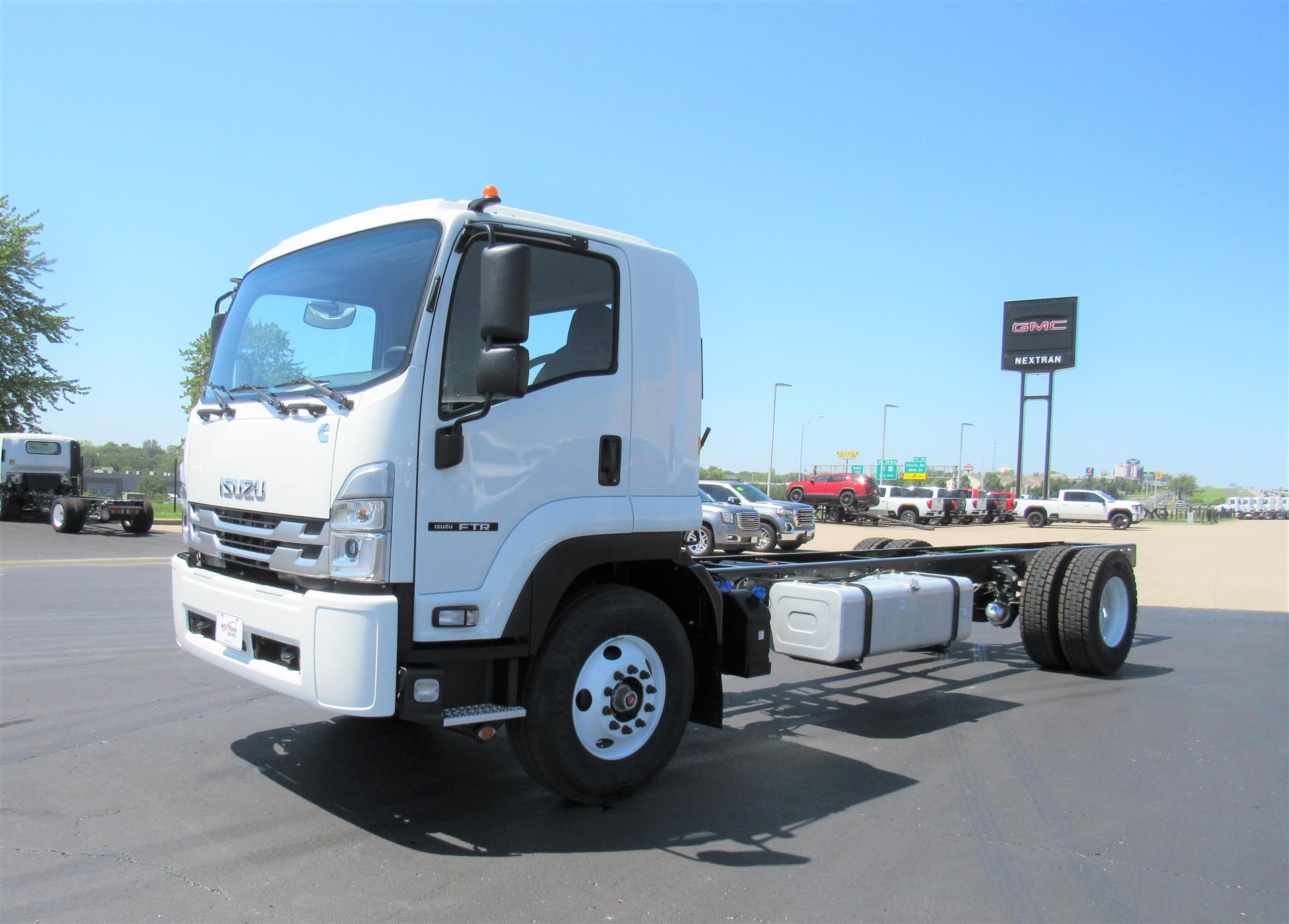 2025 Isuzu FTR Diesel