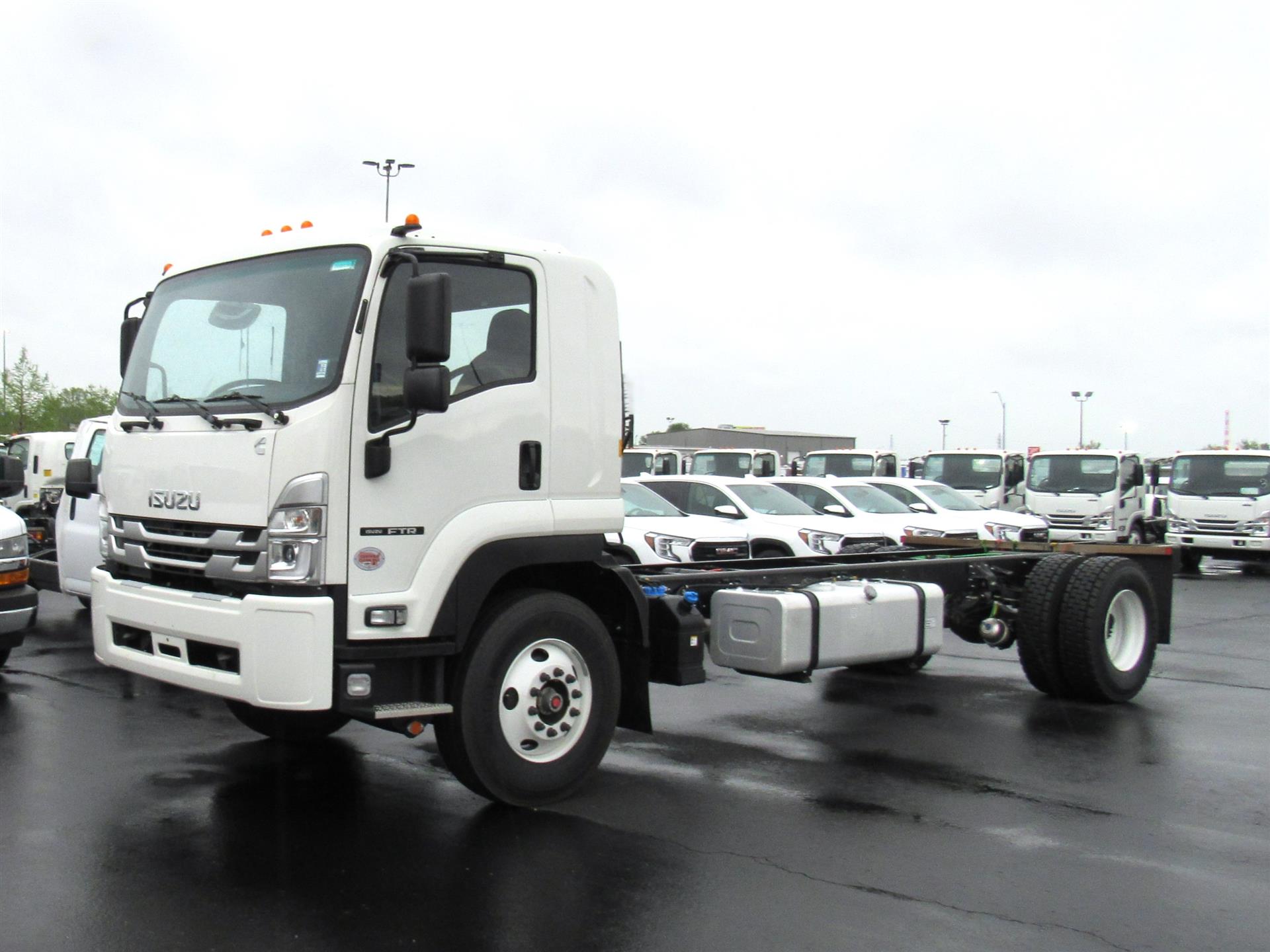 2025 Isuzu MT6