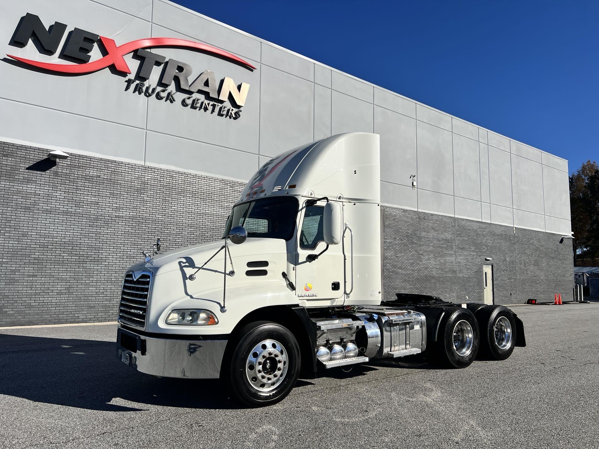 2017 Mack CXU613