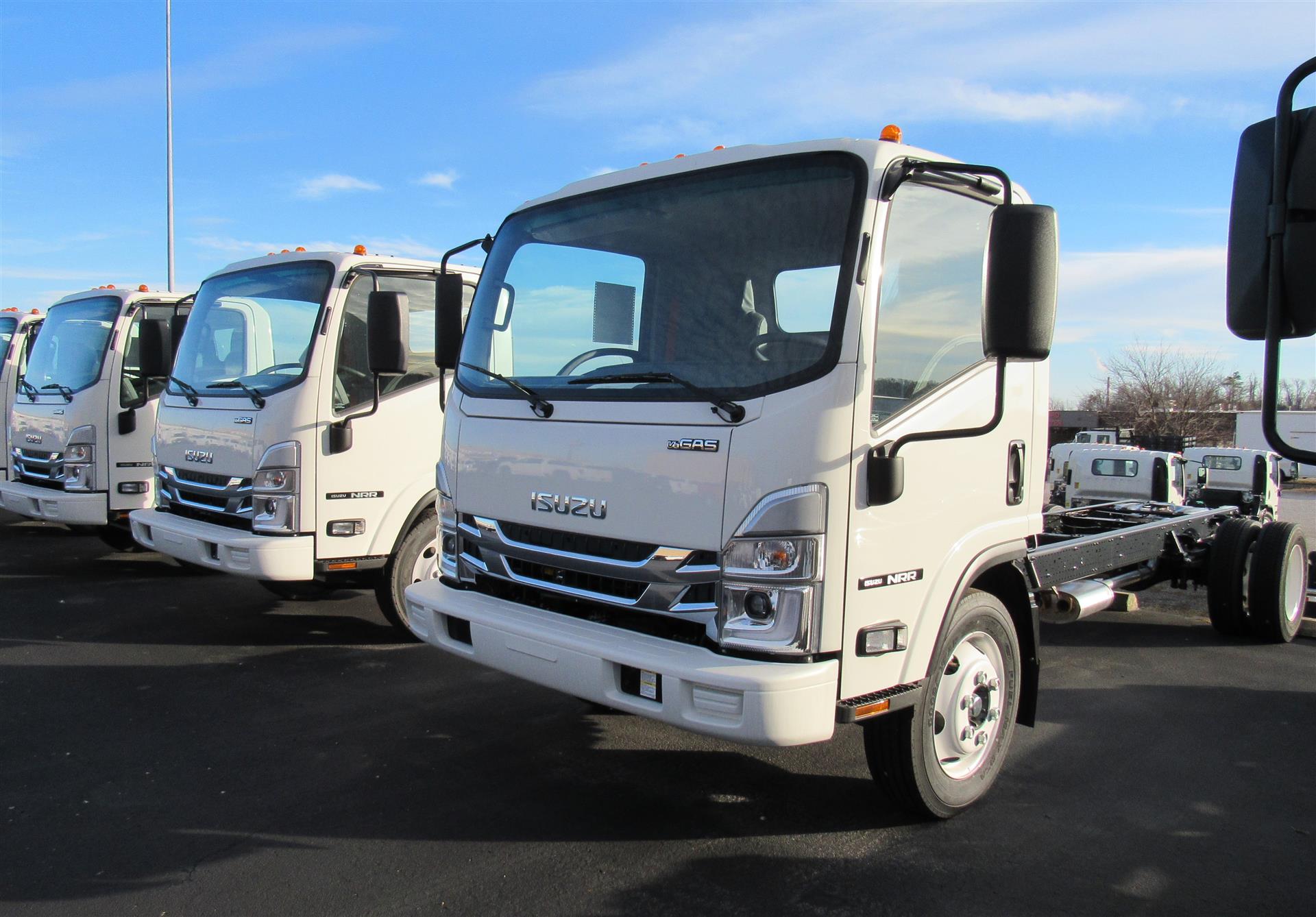 2024 Isuzu NRR Gas