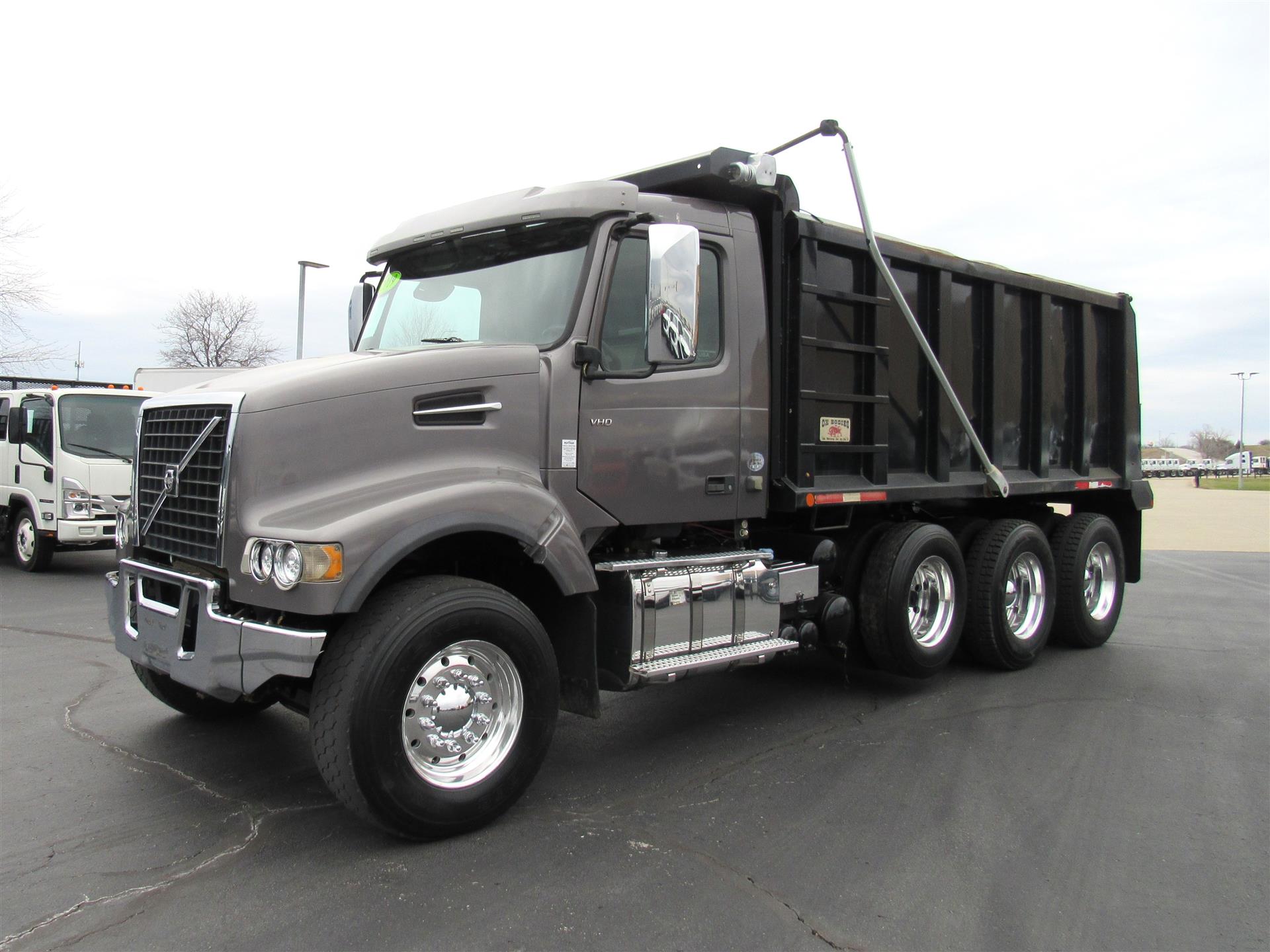 2019 Volvo VHD