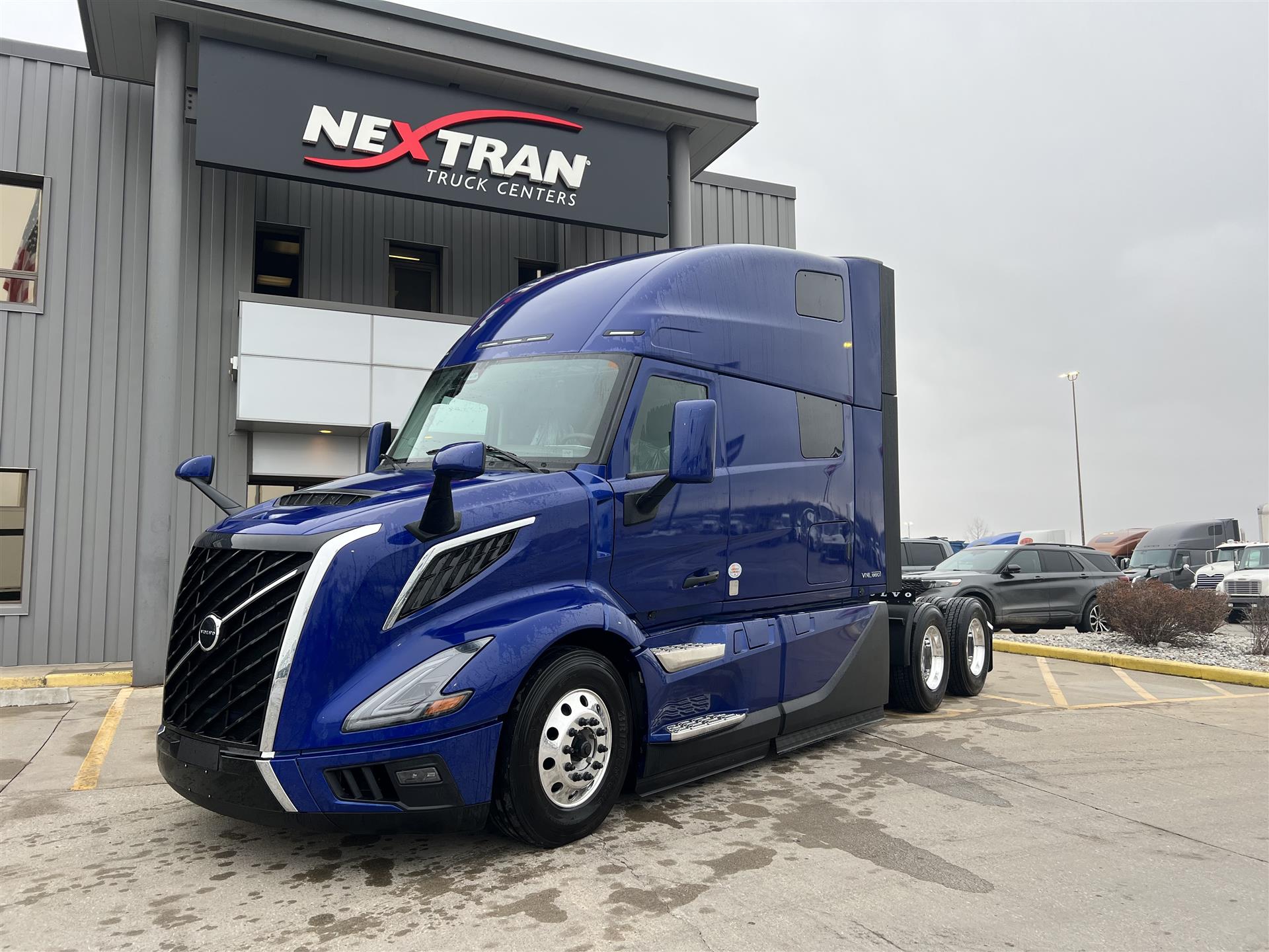 2025 Volvo NEW VNL860