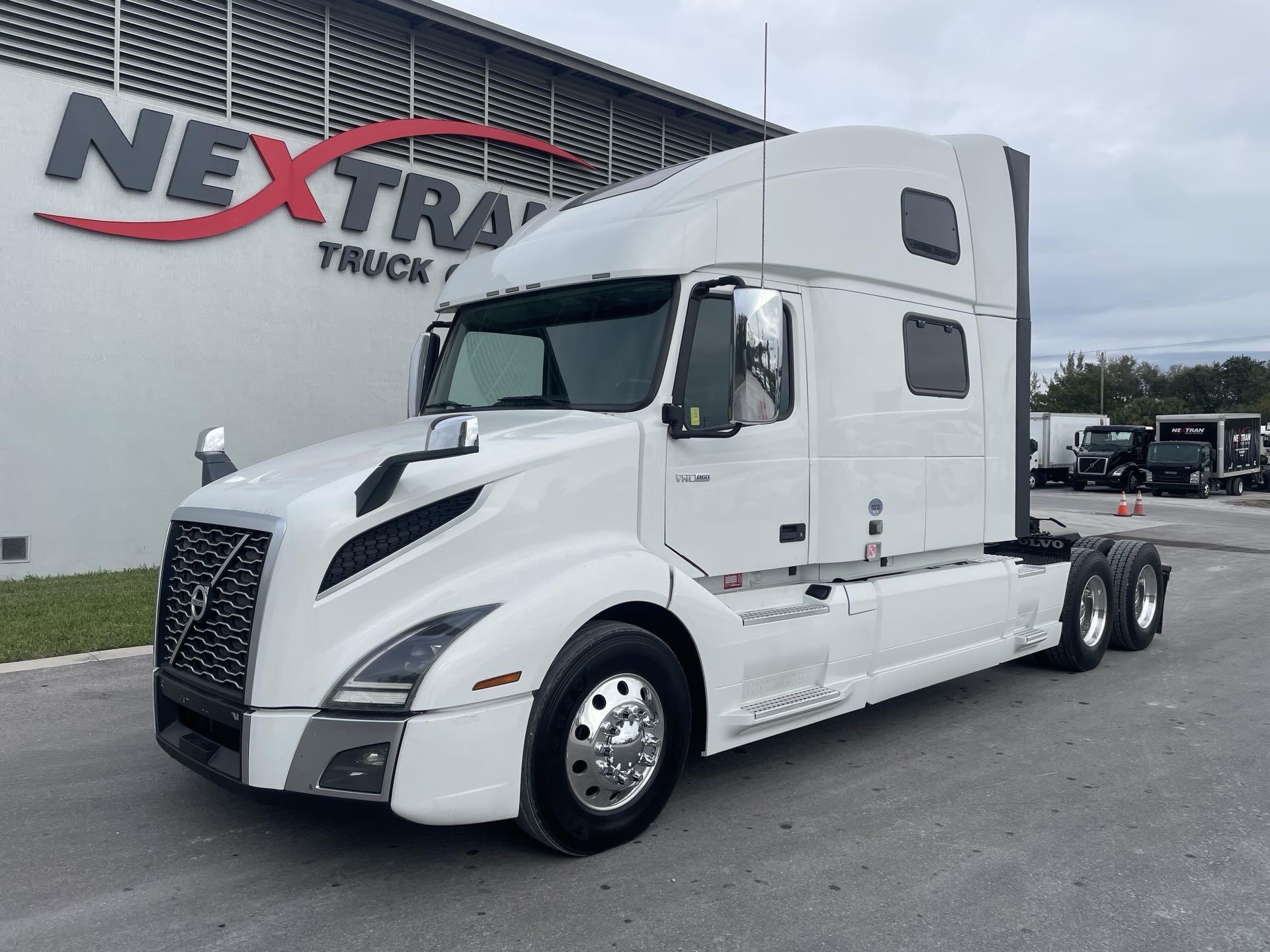 2021 Volvo VNL64T860