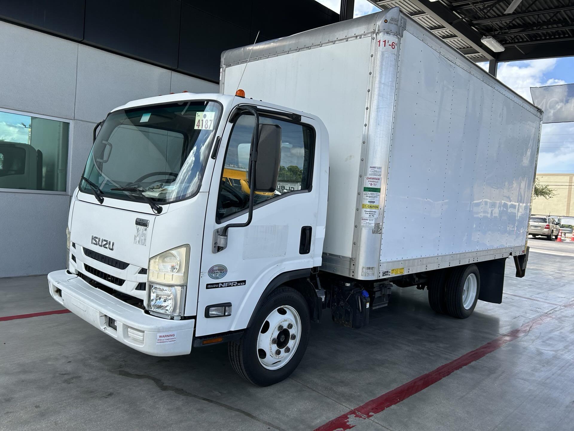 2020 Isuzu NPR HD