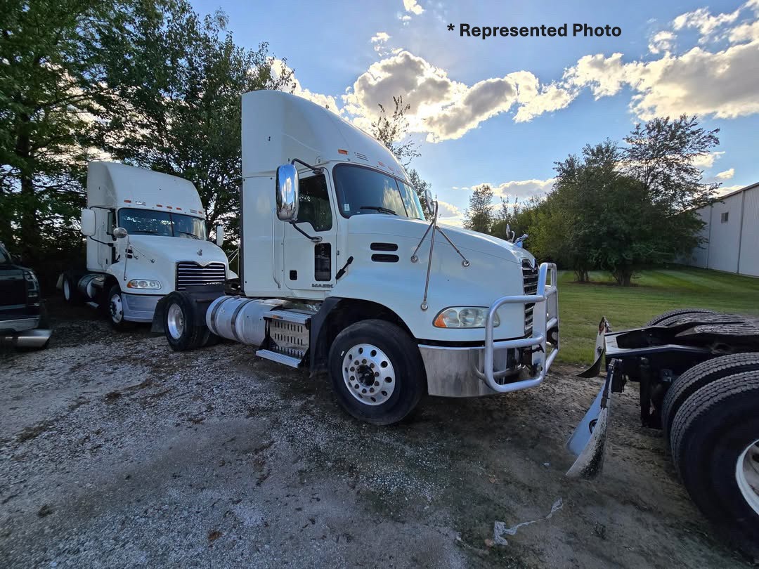 2015 Mack CXU612