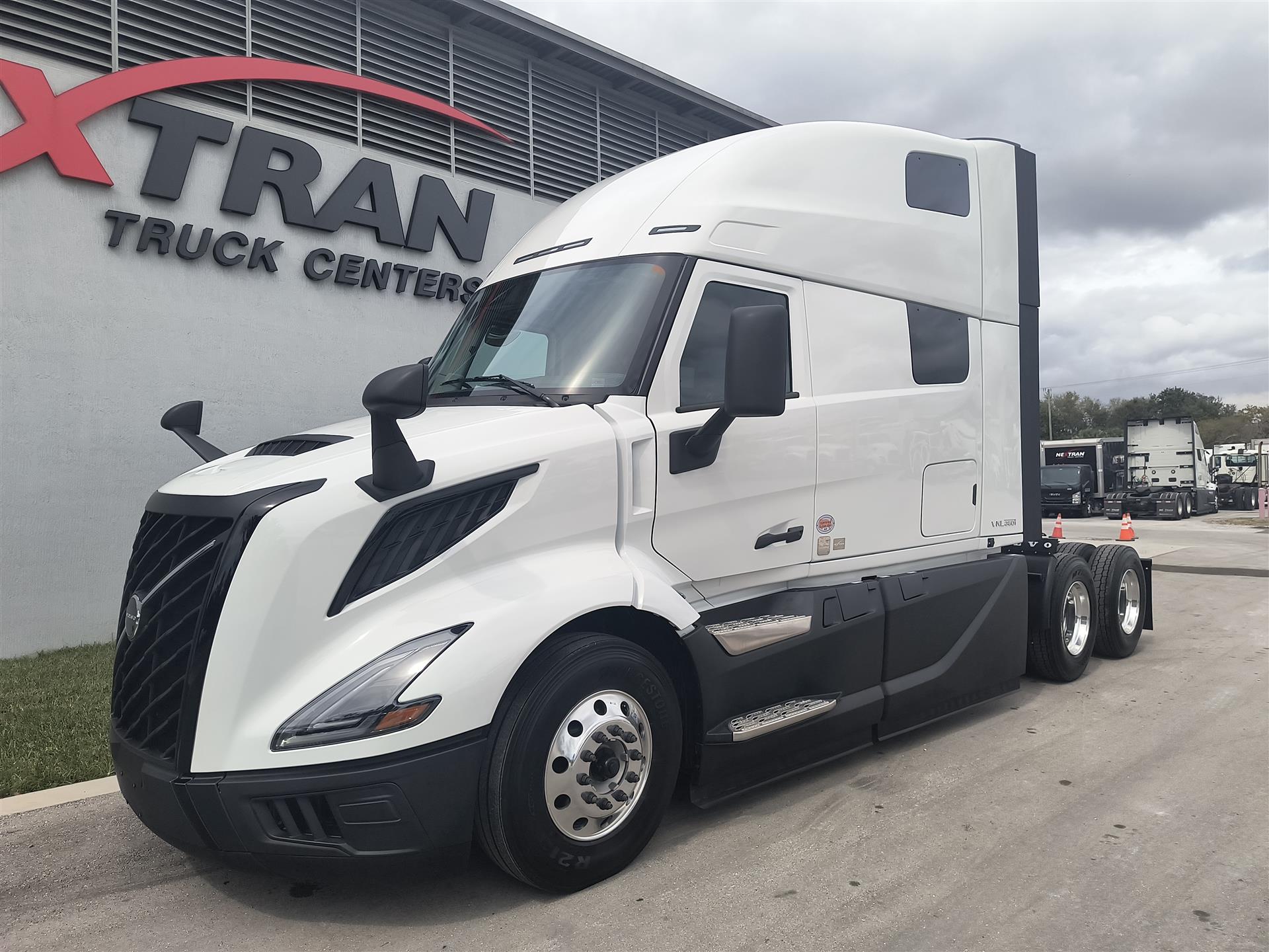 2026 Volvo VNL64T860