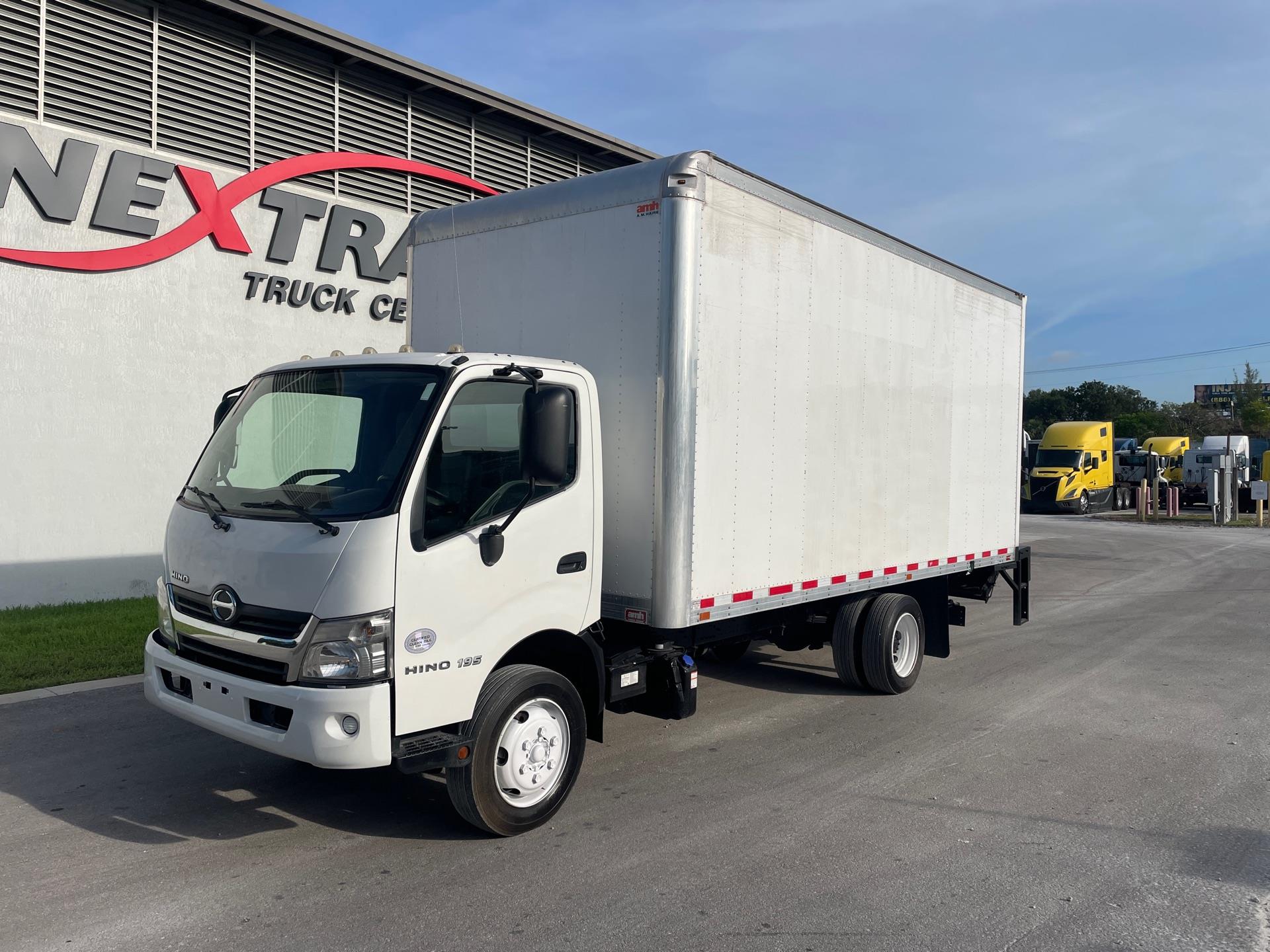 2019 Hino 195