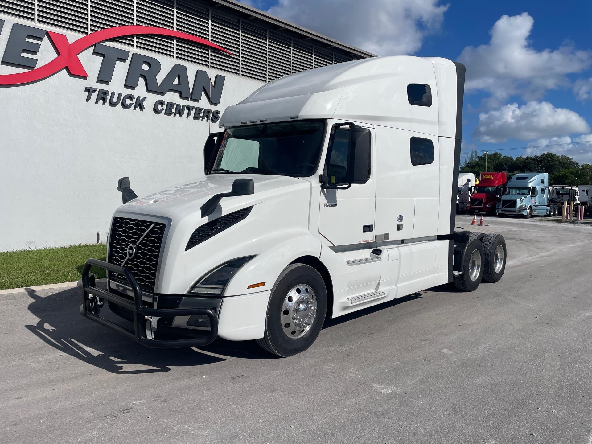 2021 Volvo VNL64T760