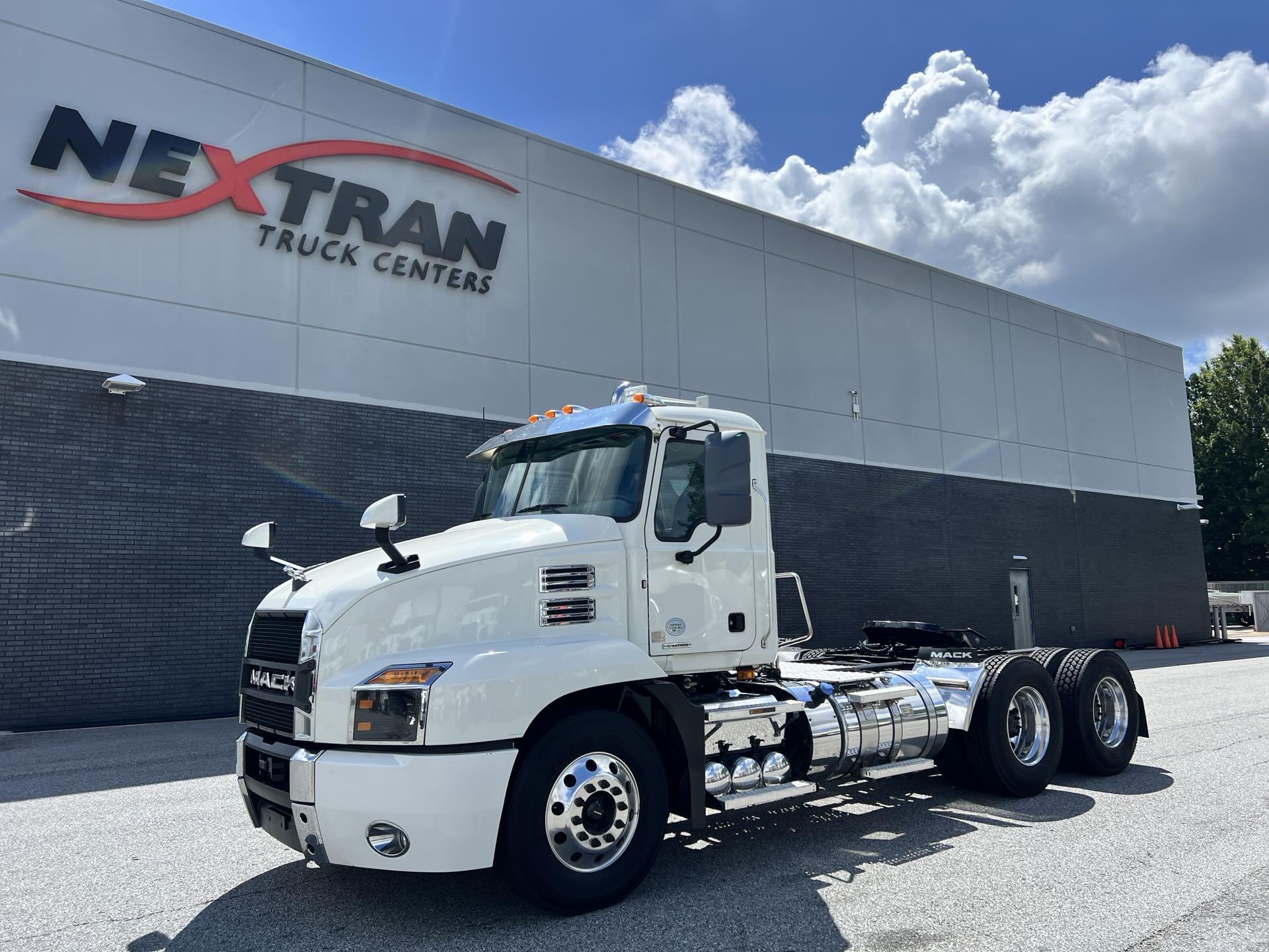 2021 Mack AN64T