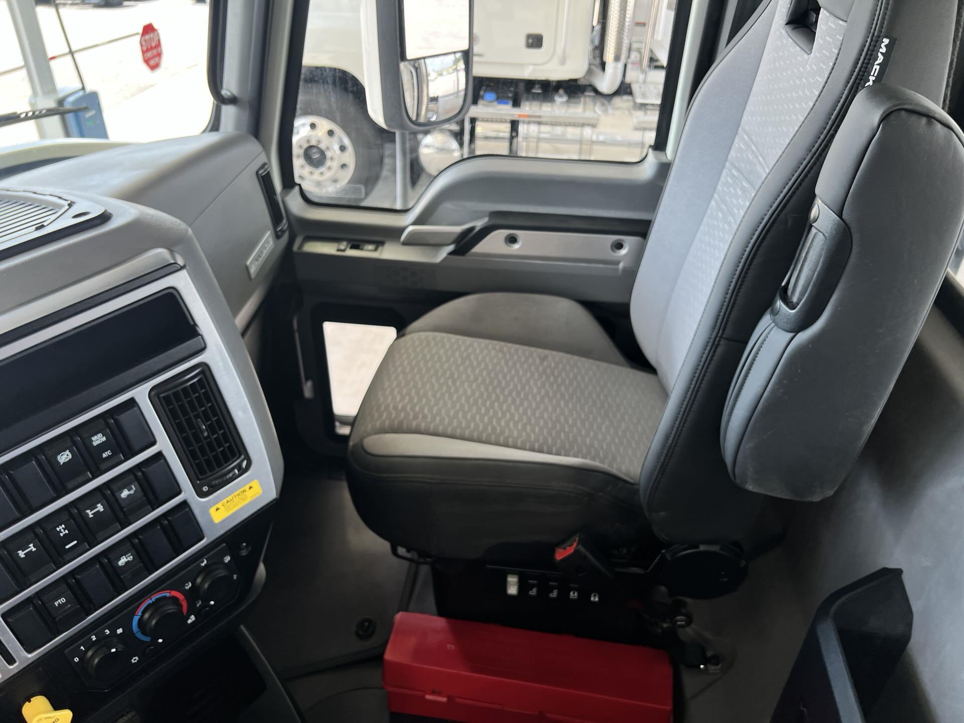 2025 Mack - image 20