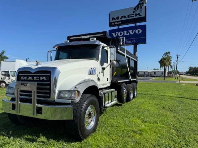 2018 Mack GU713