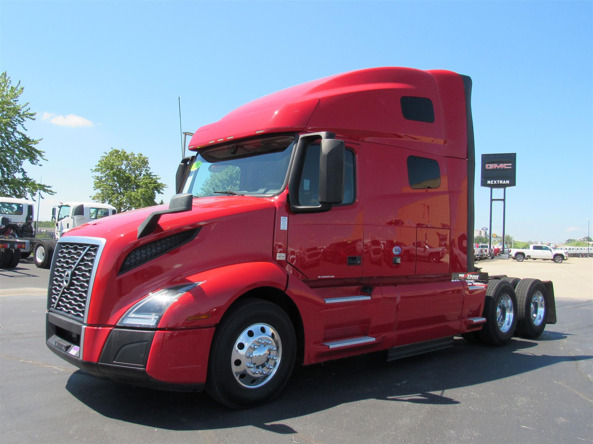 2021 Volvo VNL64T760