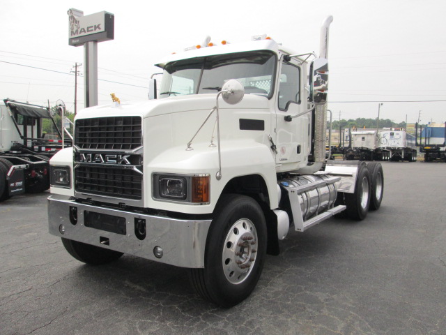 2023 Mack PI64T