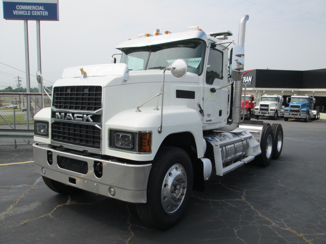 2021 Mack PI64T