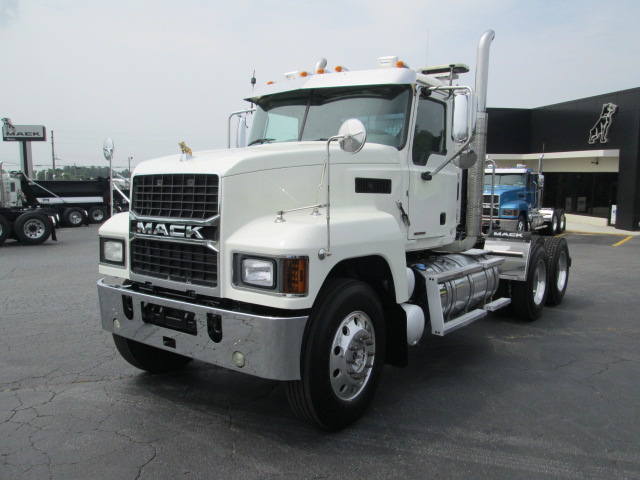 2020 Mack PI64T