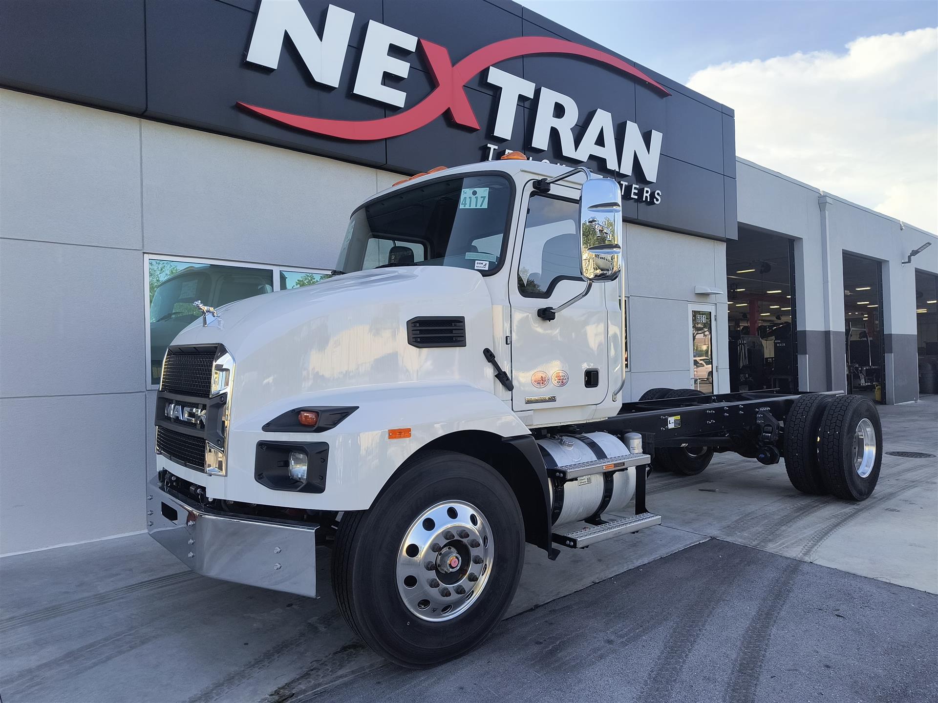 2025 Mack MD7 42R