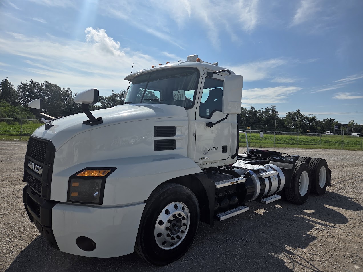 2020 Mack AN64T