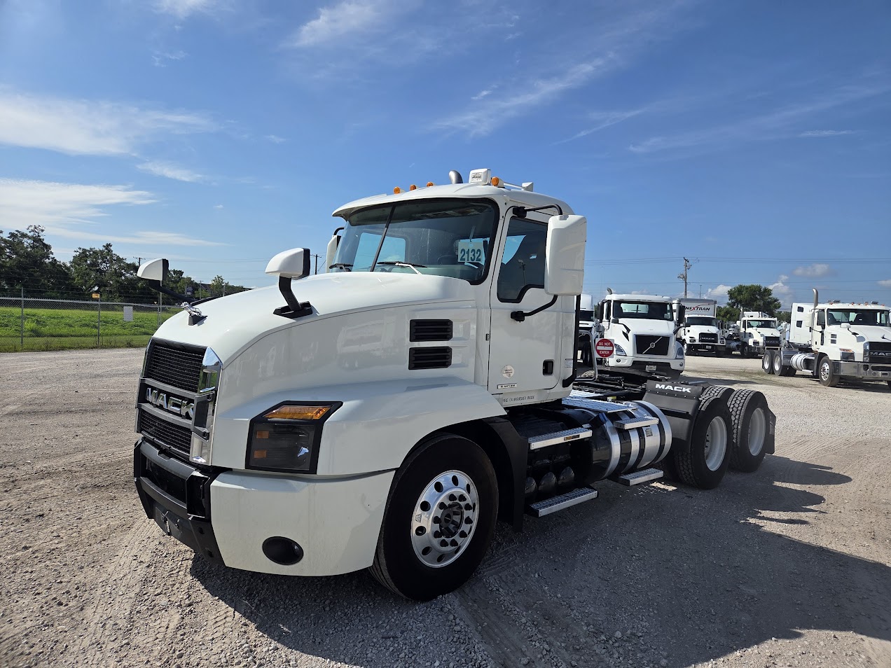 2020 Mack AN64T