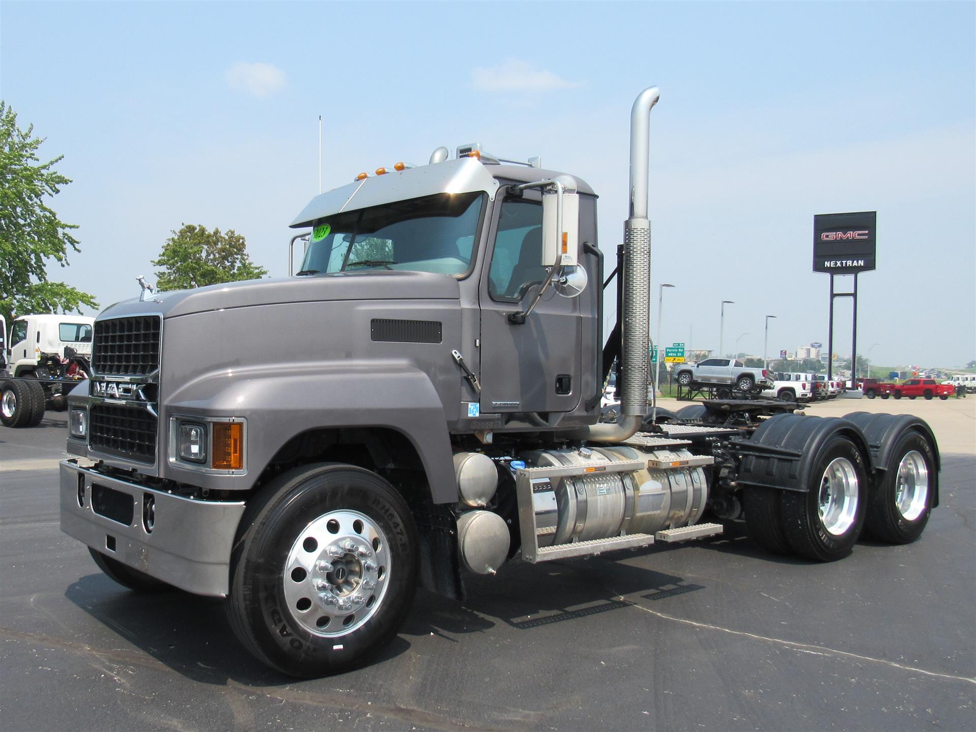 2023 Mack PI64T