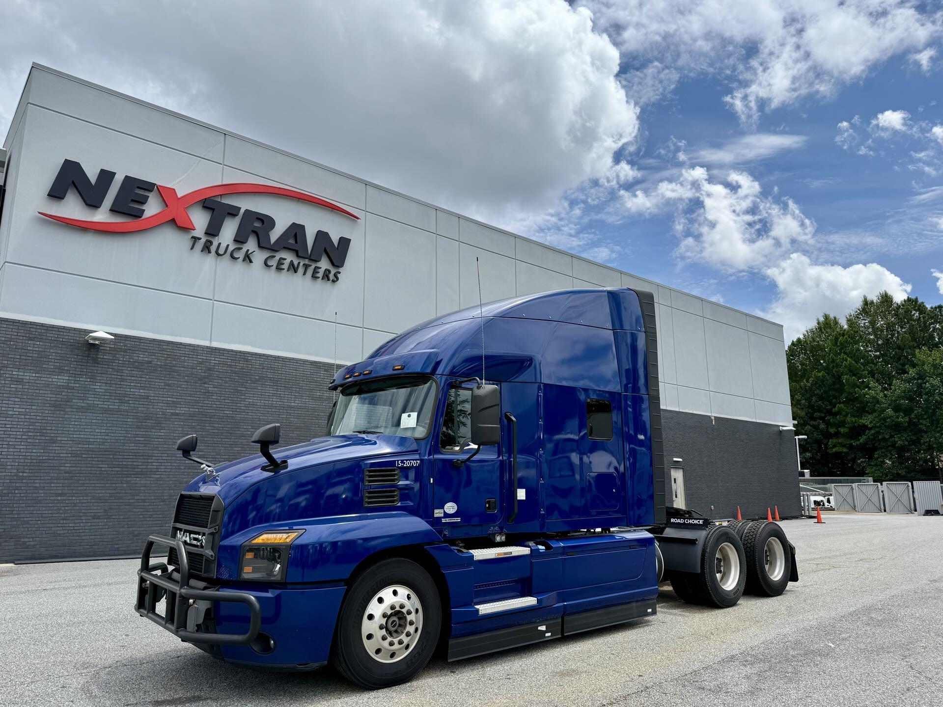 2020 Mack AN64T