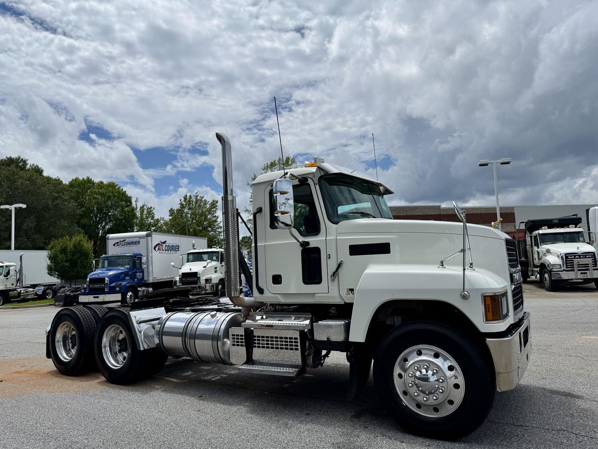 2021 Mack - image 10