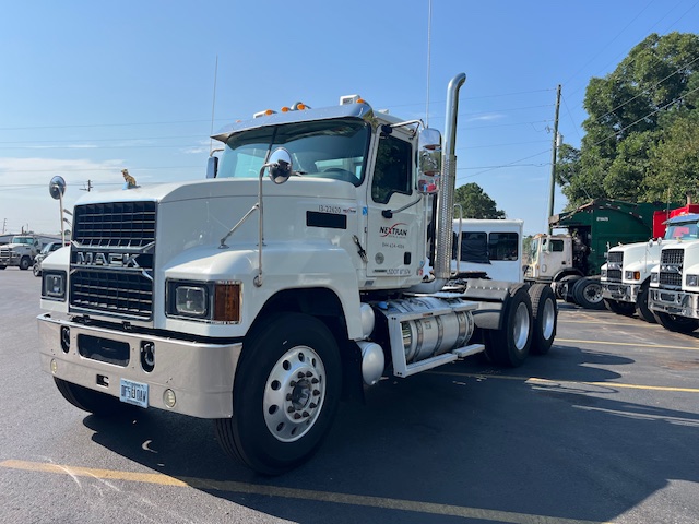 2022 Mack PI64T
